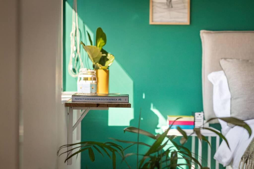 Hermanus Waterfront, Sea View Apartment With Balcony ภายนอก รูปภาพ