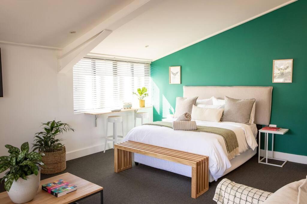 Hermanus Waterfront, Sea View Apartment With Balcony ภายนอก รูปภาพ