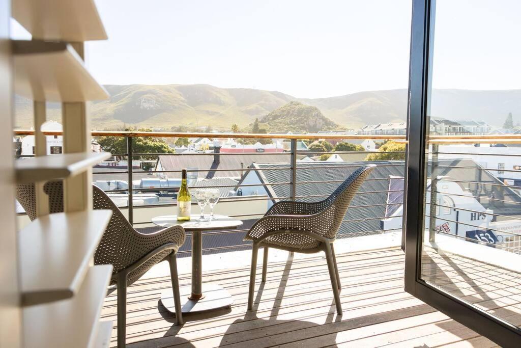 Hermanus Waterfront, Sea View Apartment With Balcony ภายนอก รูปภาพ