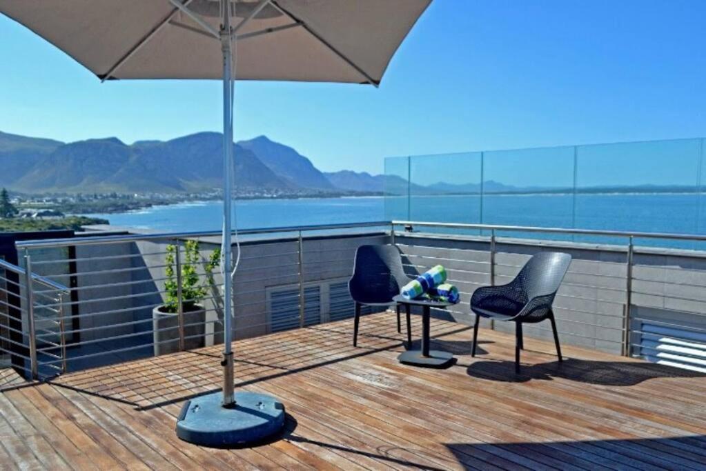 Hermanus Waterfront, Sea View Apartment With Balcony ภายนอก รูปภาพ
